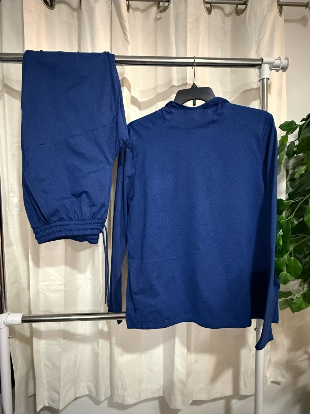 Xersion Men’s Blue Hooded Activewear Set Size Large Jogger Pants Long Sleeve Top